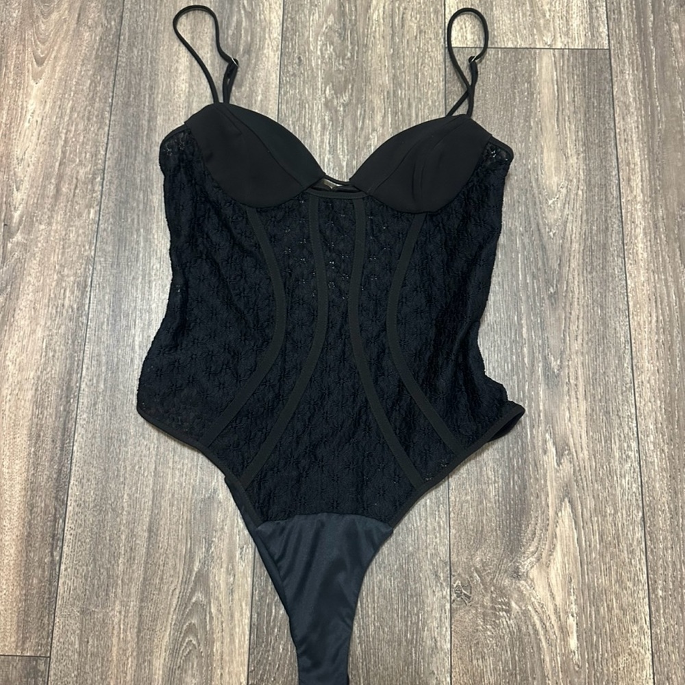 Zara Black Textured Bodysuit